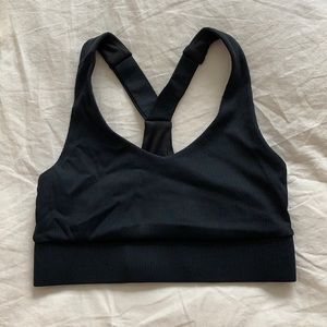 sports bra